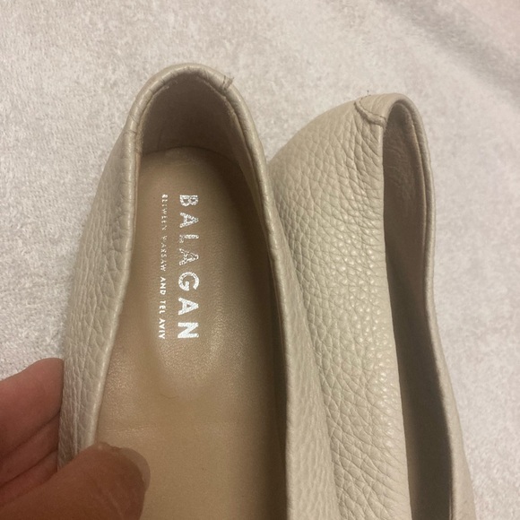 Balagan Ballerina Cream Flats Minimalist Design - Picture 5 of 9